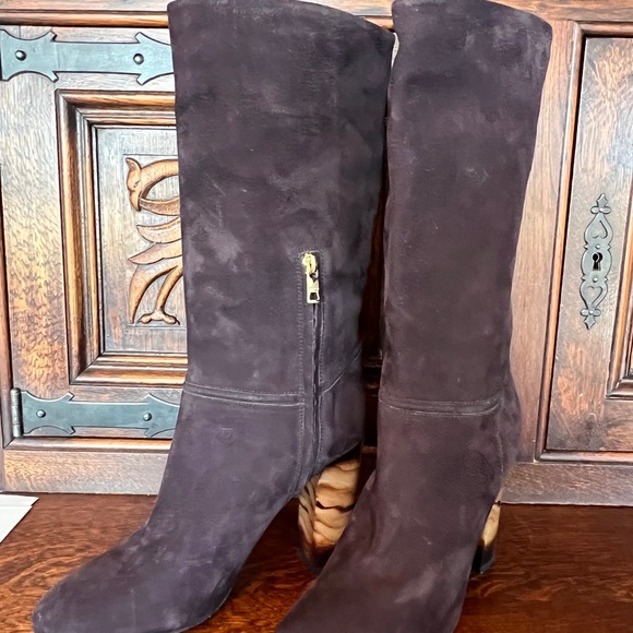 Burberry suede boots - Picture 2 of 6